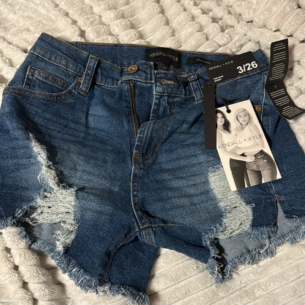 Kendall and Kylie Jean Shorts Size 3/26